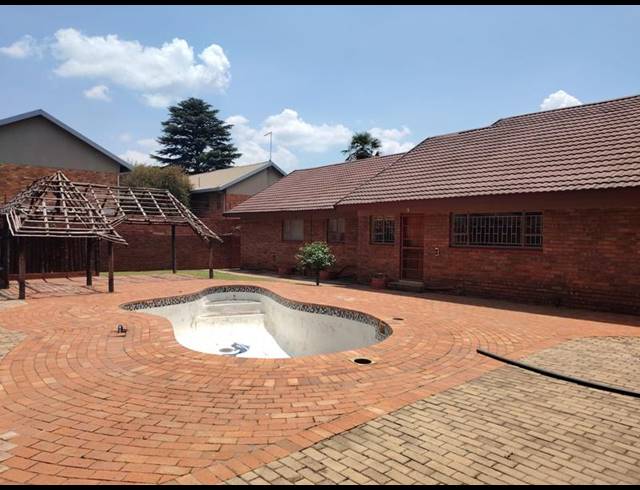 4 BEDROOM HOUSE FOR SALE IN DELMAS